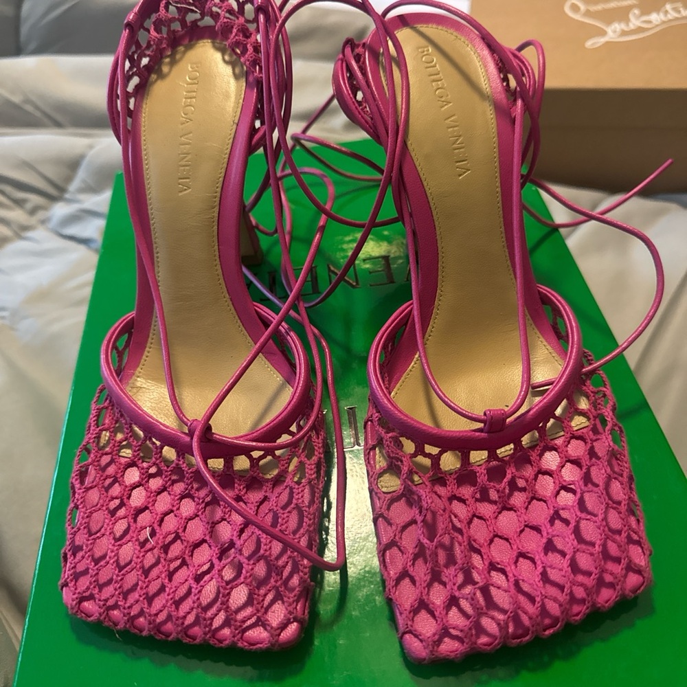 Bottega Veneta Pink Women's Shoes